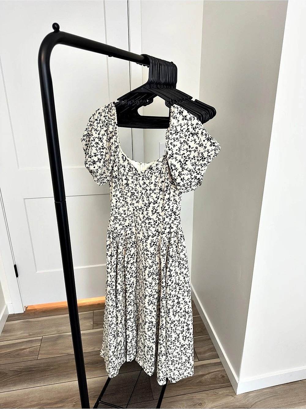 Lulus Sincerely Captivating Ivory Floral Puff Sleeve Midi Dress